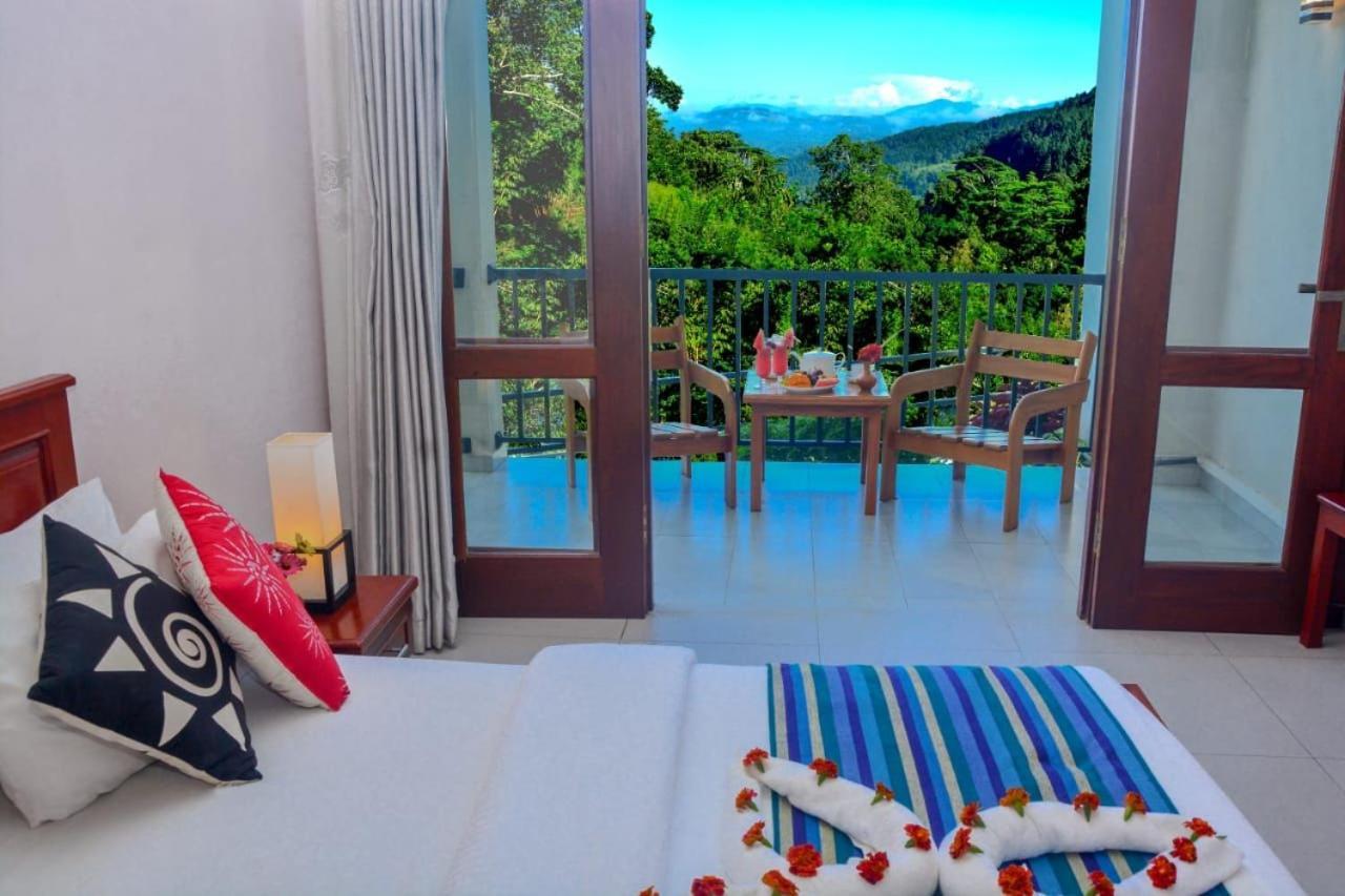 The Grand Hills Bed & Breakfast Kandy Exterior photo