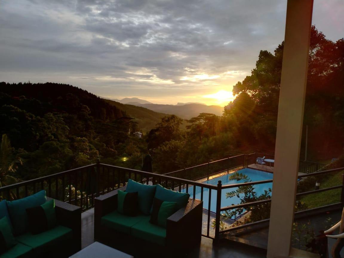 The Grand Hills Bed & Breakfast Kandy Exterior photo